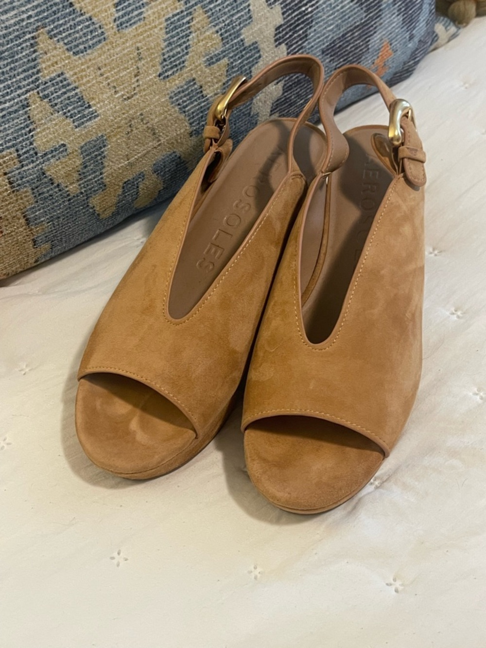 AEROSOLES Tan Suede Slingback Wedge Heels